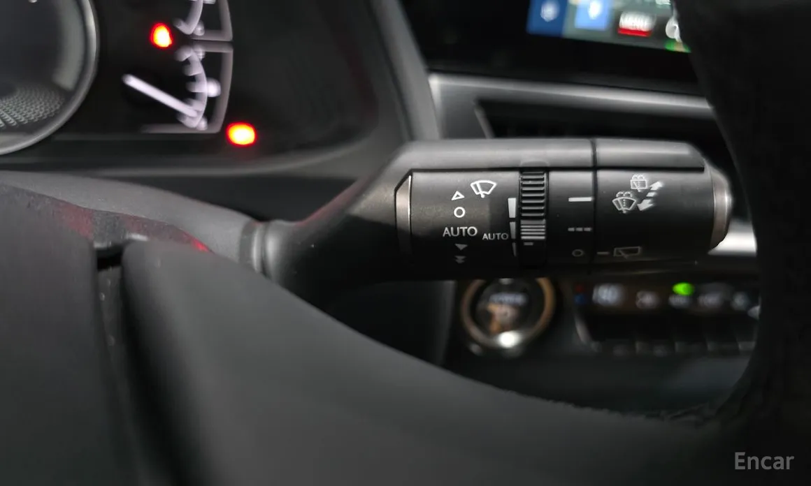 Lexus UX 2019 2.0 2WD