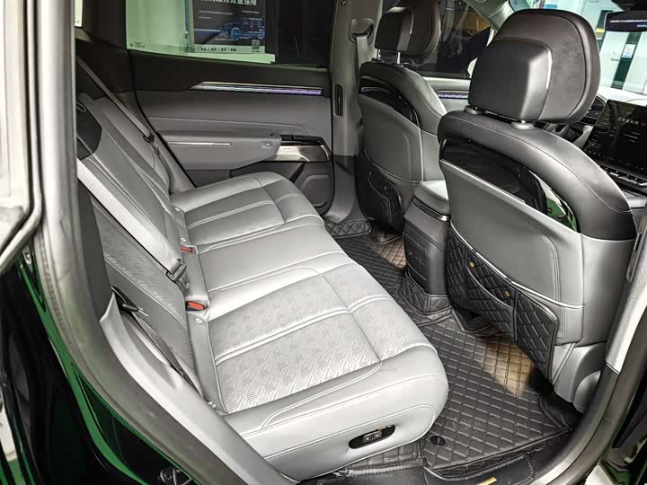 Zeekr 7X 2025 2025款 100kWh 长续航后驱智驾版