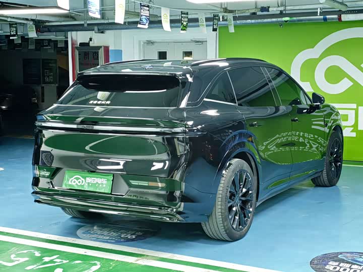 Zeekr 7X 2025 2025款 100kWh 长续航后驱智驾版