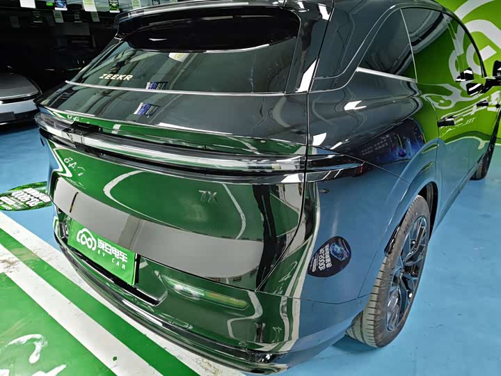 Zeekr 7X 2025 2025款 100kWh 长续航后驱智驾版