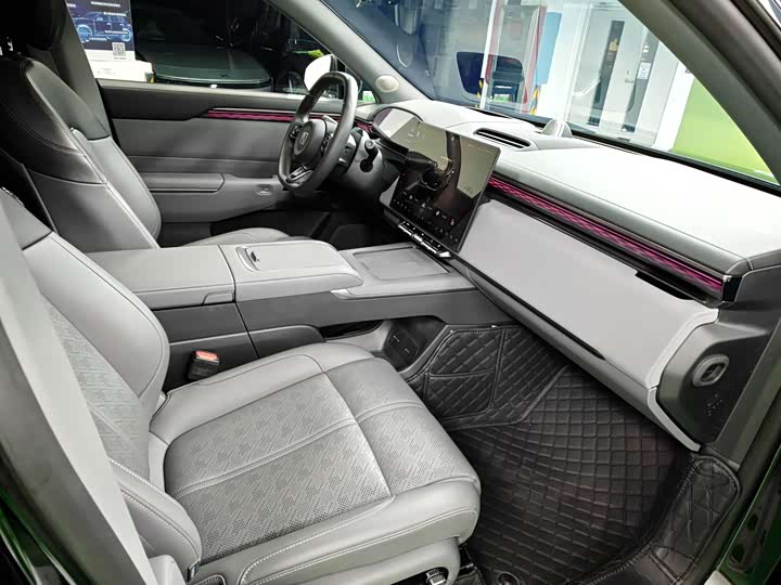 Zeekr 7X 2025 2025款 100kWh 长续航后驱智驾版