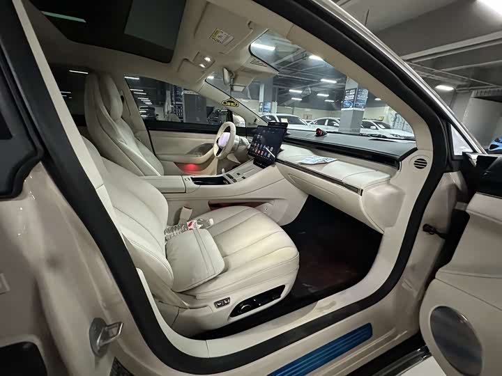 Luxeed S7 2025 2025款 705km Pro