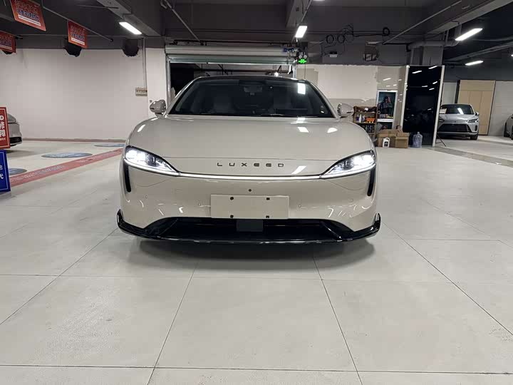 Luxeed S7 2025 2025款 705km Pro