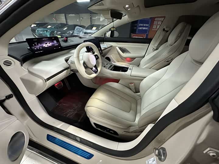 Luxeed S7 2025 2025款 705km Pro