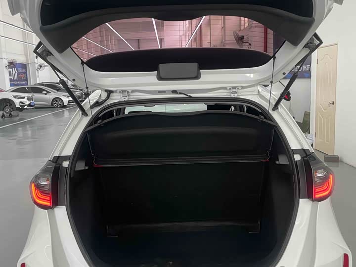 Honda Life 2021 2021款 1.5L CVT SPO-SS灵动版