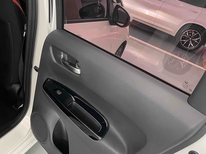 Honda Life 2021 2021款 1.5L CVT SPO-SS灵动版