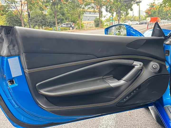 Ferrari F8 2020 2020款 Spider 3.9T V8
