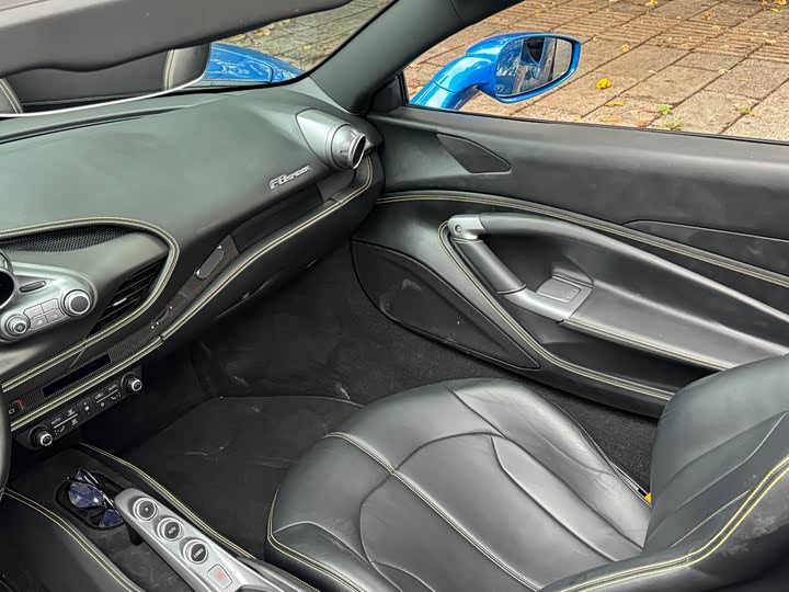 Ferrari F8 2020 2020款 Spider 3.9T V8