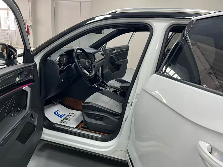 Volkswagen Tayron X 2020 2020款 330TSI 两驱旗舰智联版