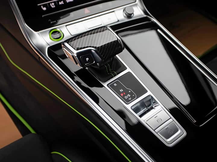 Audi RS 6 2021 2021款 RS 6 4.0T Avant 尊享版