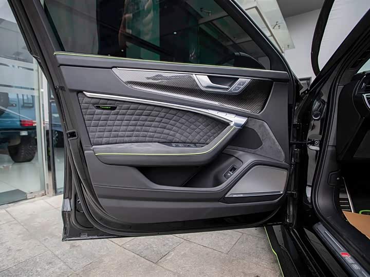 Audi RS 6 2021 2021款 RS 6 4.0T Avant 尊享版