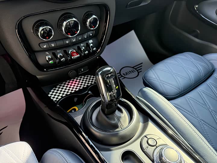 Mini Clubman 2023 2023款 改款 2.0T COOPER S 鉴赏家