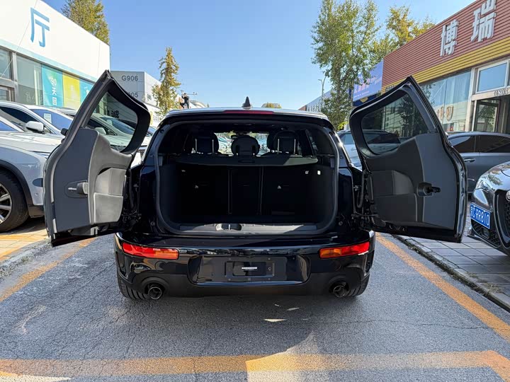 Mini Clubman 2023 2023款 改款 2.0T COOPER S 鉴赏家