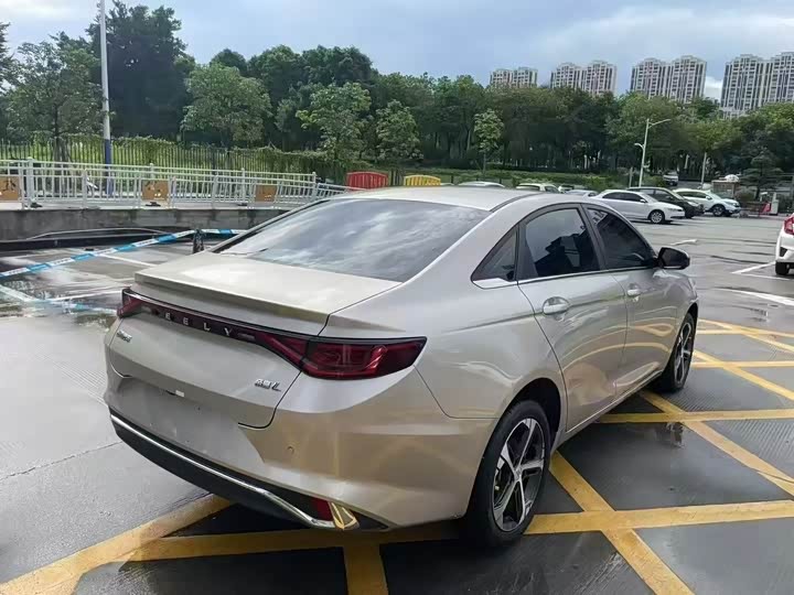 Geely Emgrand L 2022 2022款 1.4T CVT至尊型
