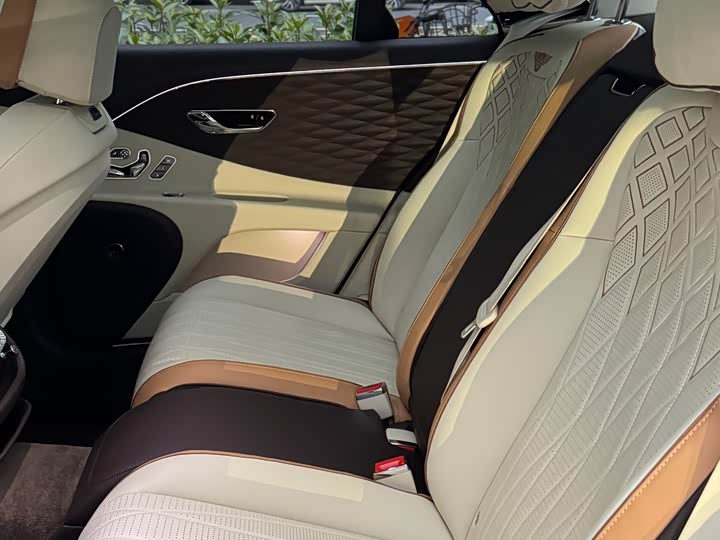 Bentley Flying Spur Hybrid 2022 2022款 2.9T V6 Hybrid