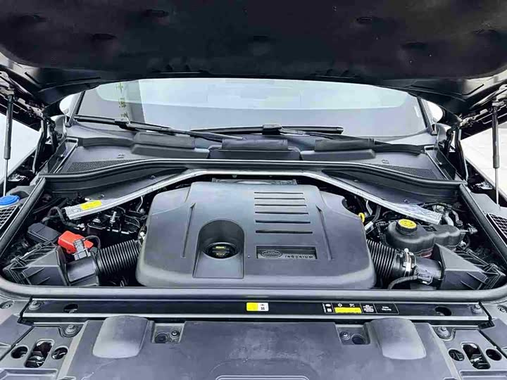 Land Rover Range Rover Sport 2024 2024款 400PS Dynamic SE