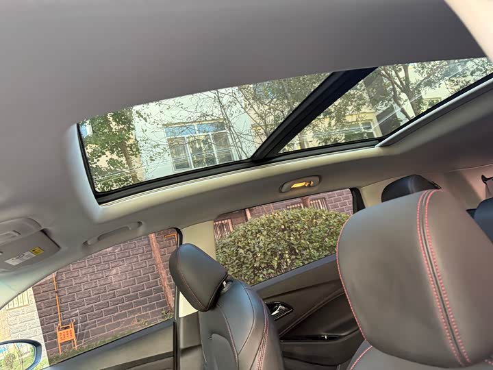 Chevrolet Orlando 2020 2020款 轻混 Redline 530T 自动纵享版（5+2款）