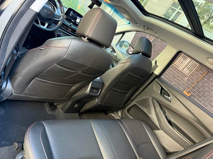 Chevrolet Orlando 2020 2020款 轻混 Redline 530T 自动纵享版（5+2款）