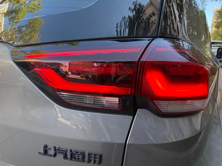 Chevrolet Orlando 2020 2020款 轻混 Redline 530T 自动纵享版（5+2款）