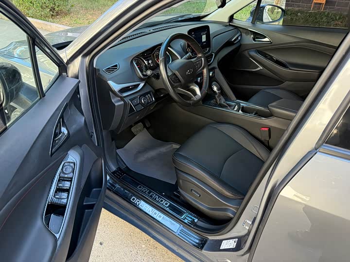 Chevrolet Orlando 2020 2020款 轻混 Redline 530T 自动纵享版（5+2款）