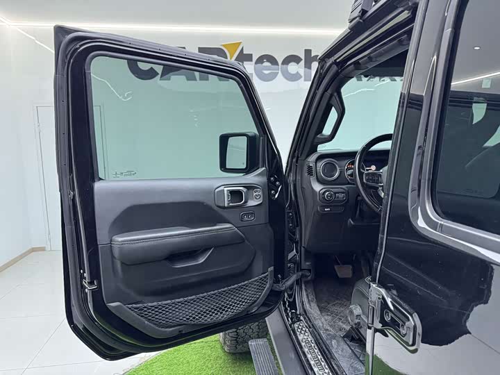 Jeep Gladiator 2022 2022款 3.6L 先行版