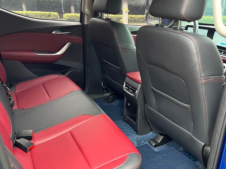 Maxus T90 2021 2021款 2.0T单增压 自动两驱高底盘舒享型长箱