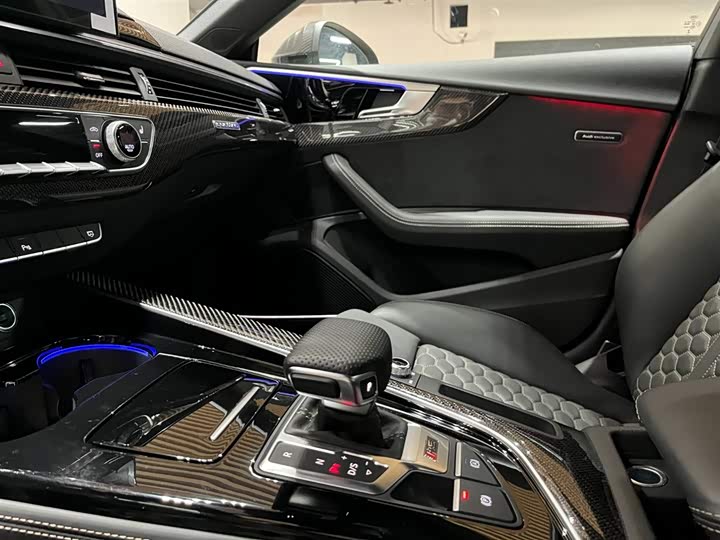 Audi RS 5 2023 2023款 RS 5 2.9T Sportback 暗金版