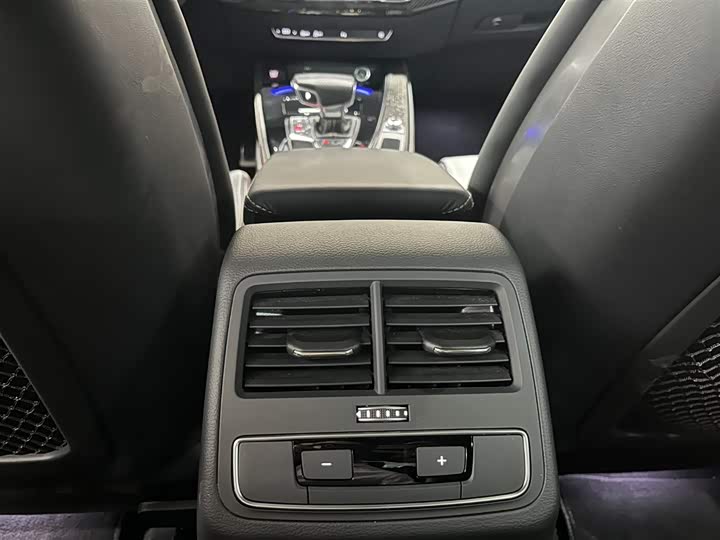 Audi RS 5 2023 2023款 RS 5 2.9T Sportback 暗金版