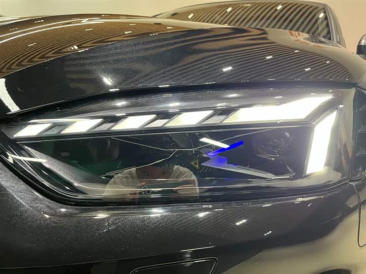 Audi RS 5 2023 2023款 RS 5 2.9T Sportback 暗金版