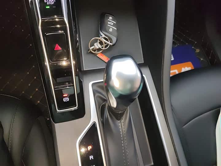 Roewe i5 2023 2023款 1.5L CVT豪华版