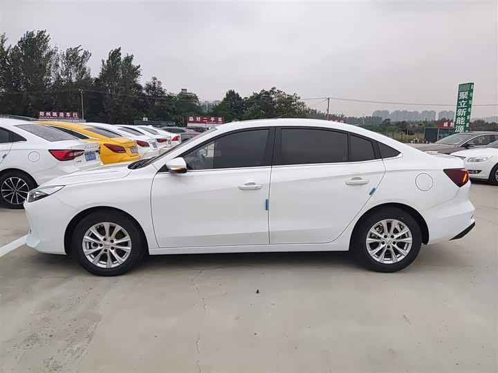 Roewe i5 2023 2023款 1.5L CVT豪华版