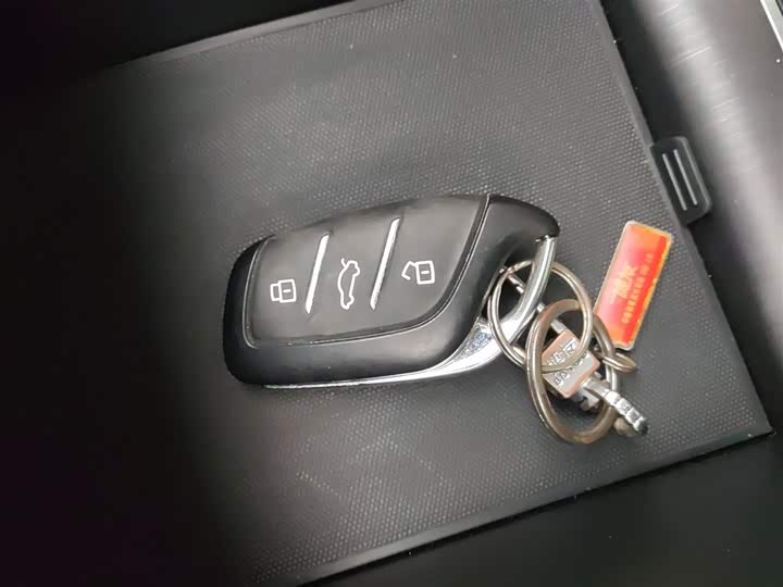 Roewe i5 2023 2023款 1.5L CVT豪华版