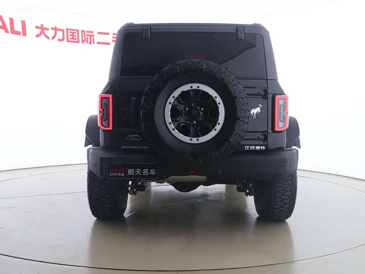 Ford Bronco 2024 2024款 2.3T 长滩大脚越野版