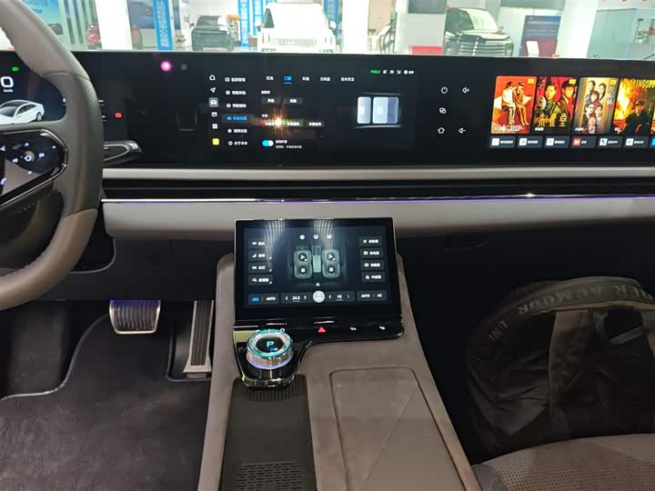 Voyah Passion 2024 2024款 PHEV 四驱超长续航旗舰版