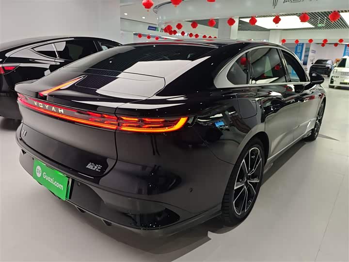 Voyah Passion 2024 2024款 PHEV 四驱超长续航旗舰版