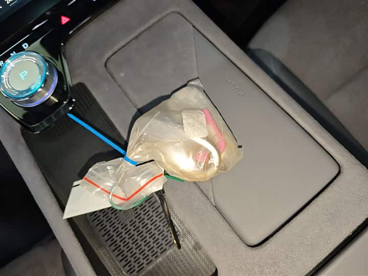 Voyah Passion 2024 2024款 PHEV 四驱超长续航旗舰版