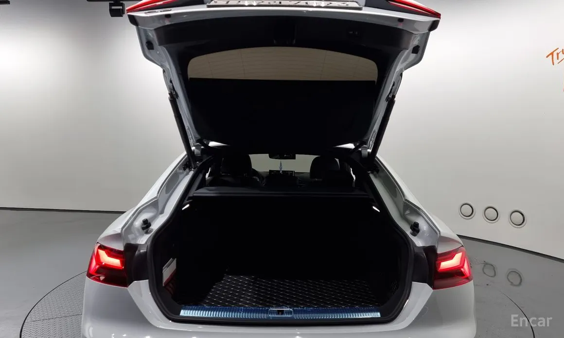 Audi A5 2017 40 TFSI Quattro Premium Sportback