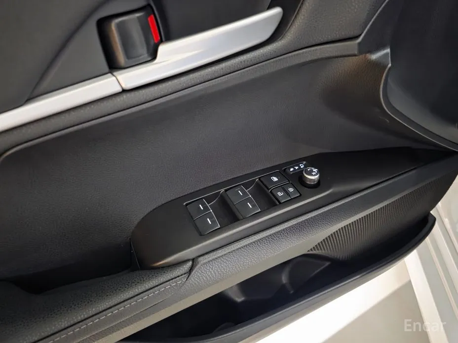 Toyota Camry 2024 2.5 XLE Hybrid