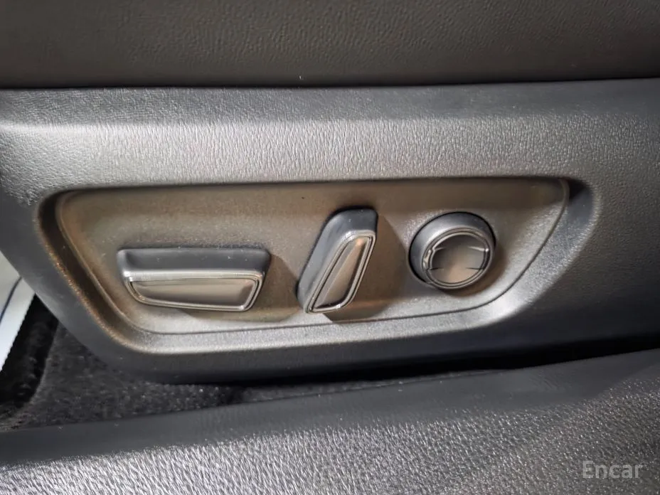 Toyota Camry 2024 2.5 XLE Hybrid