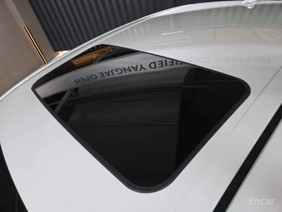 Toyota Camry 2024 2.5 XLE Hybrid