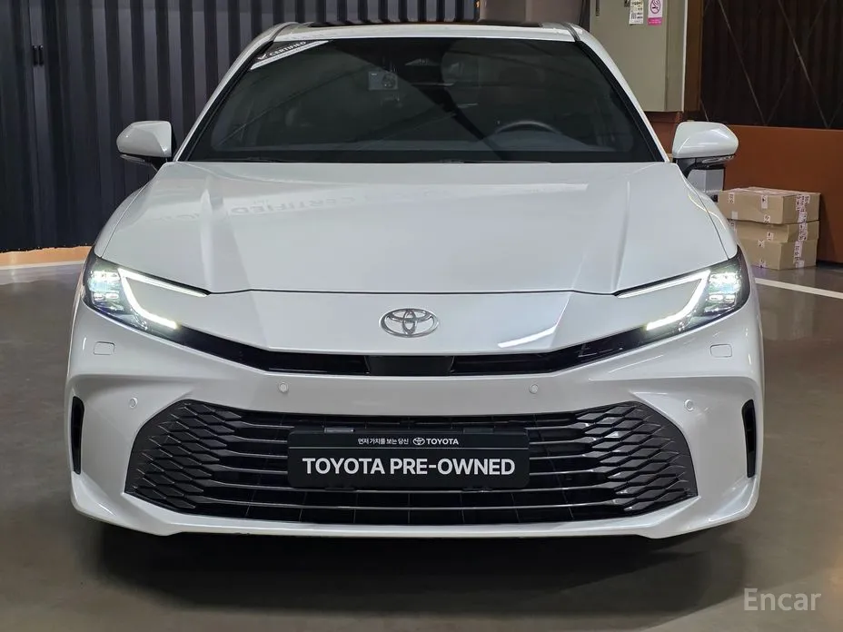 Toyota Camry 2024 2.5 XLE Hybrid