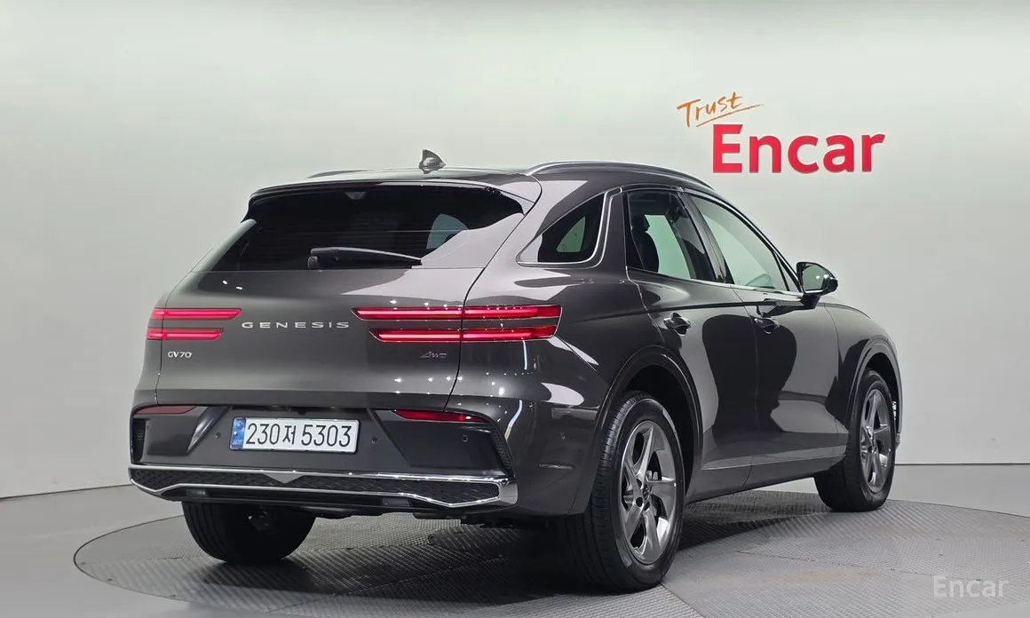 Genesis GV70 2021 2.5T Gasoline AWD