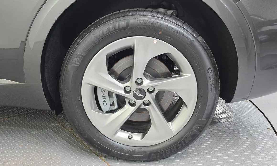 Genesis GV70 2021 2.5T Gasoline AWD