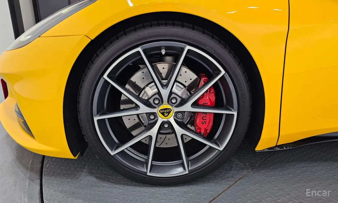 Lotus Emira 2021 3.5