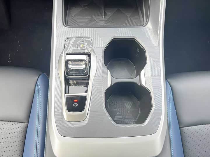 GAC Trumpchi GS3 2023 2023款 影速 270T 劲享版