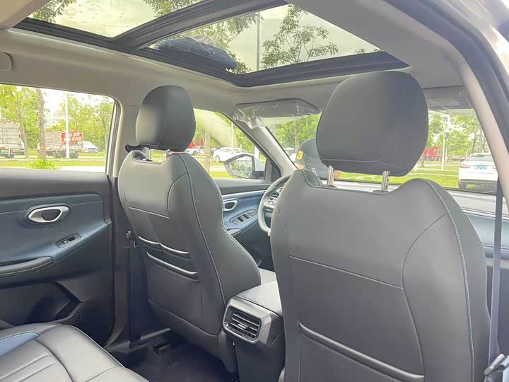 GAC Trumpchi GS3 2023 2023款 影速 270T 劲享版