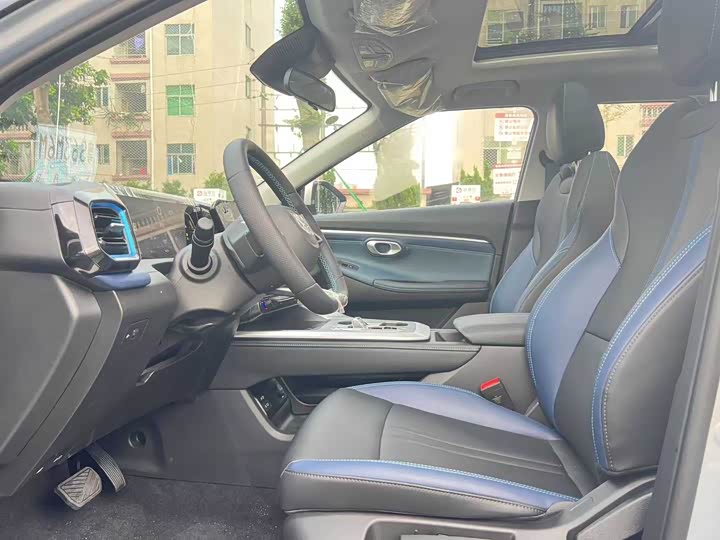 GAC Trumpchi GS3 2023 2023款 影速 270T 劲享版