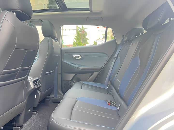 GAC Trumpchi GS3 2023 2023款 影速 270T 劲享版