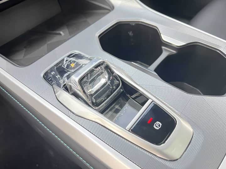 GAC Trumpchi GS3 2023 2023款 影速 270T 劲享版