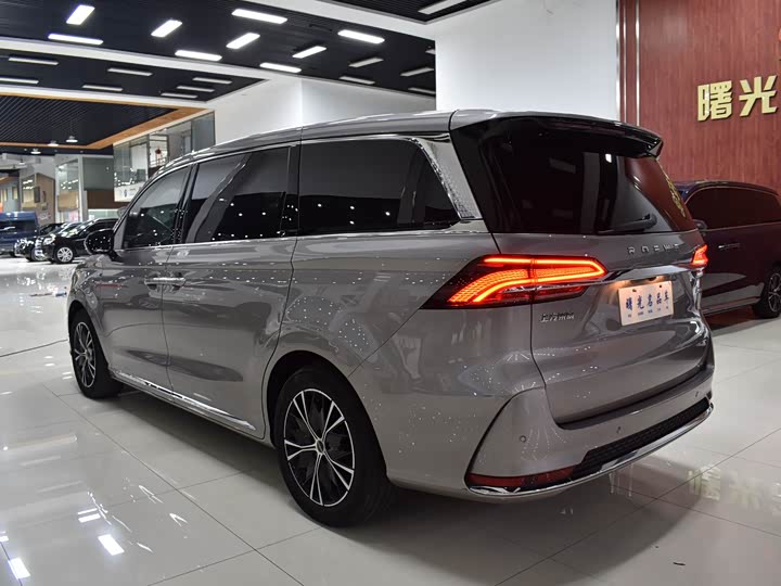 Roewe iMax 8 2023 2023款 400TGI 越享版